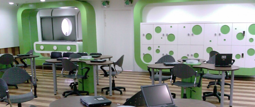 RASPORED U UČIONICI